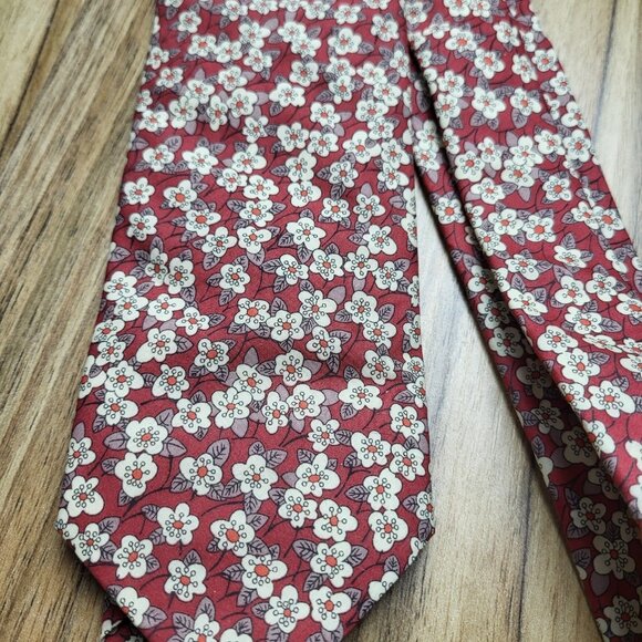 Trumbull Rhodes New England Silk Floral Tie - Picture 4 of 4
